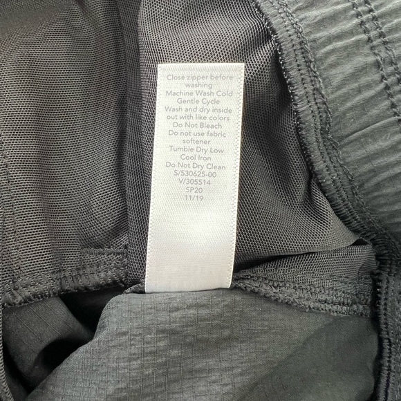 NWT Athleta Trekkie Belted Straight Leg Pant in Black, size 8 - Picture 10 of 13